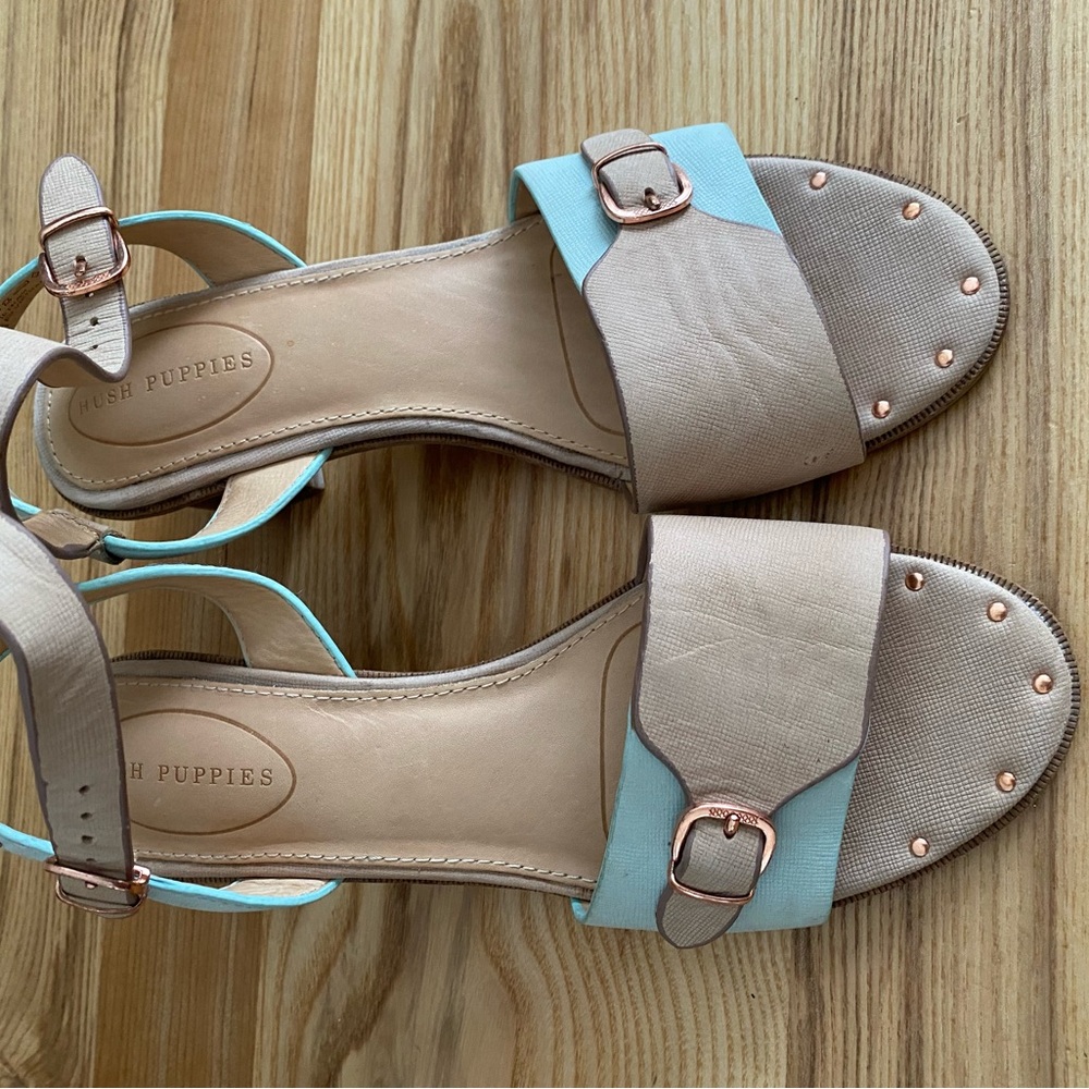 Hush Puppies Beige and Light Blue Buckle Sandals